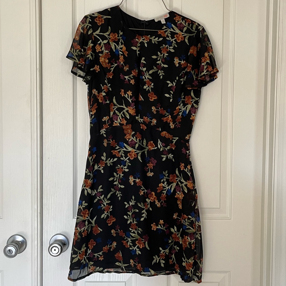 Small Gianni Bini black floral dress